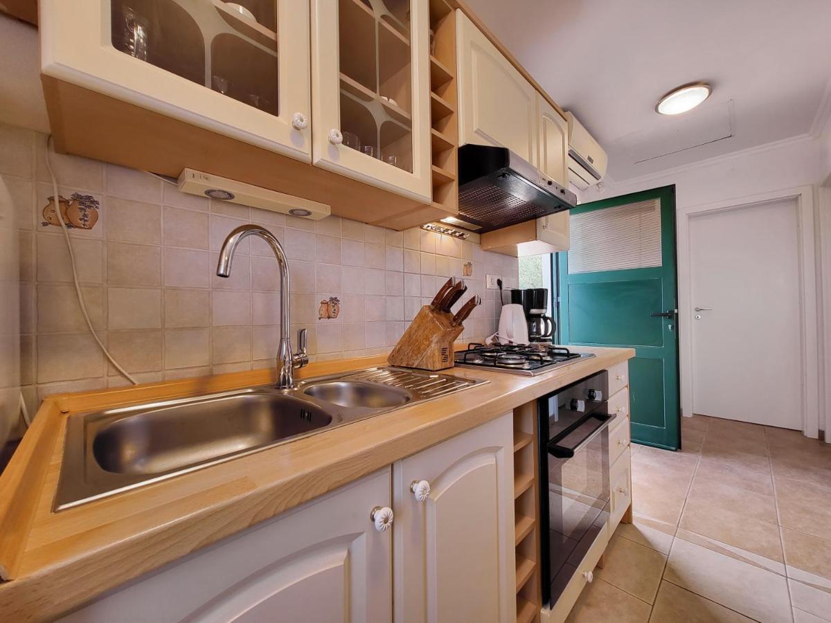 Holiday Home Duje Mali Iž Esterno foto