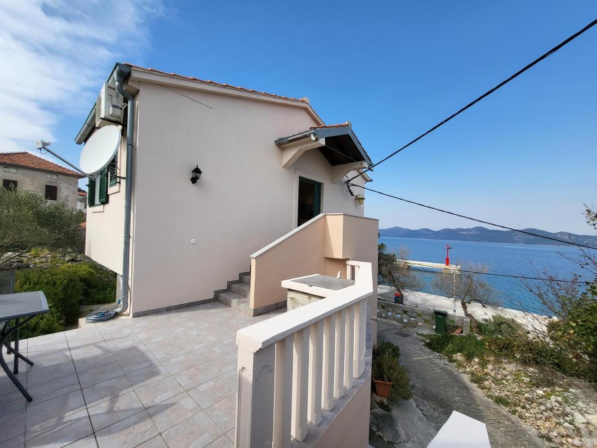 Holiday Home Duje Mali Iž Esterno foto
